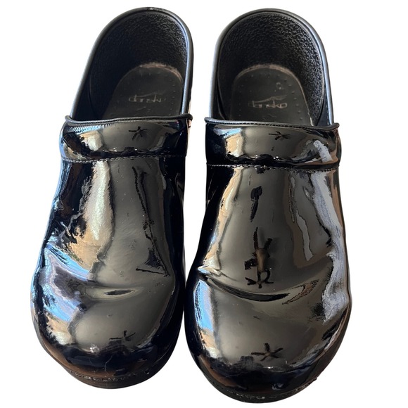 Dansko Patent Leather Clogs Comfortable Slip On Shoes Women's Sz 42 US Sz11 - Picture 2 of 11